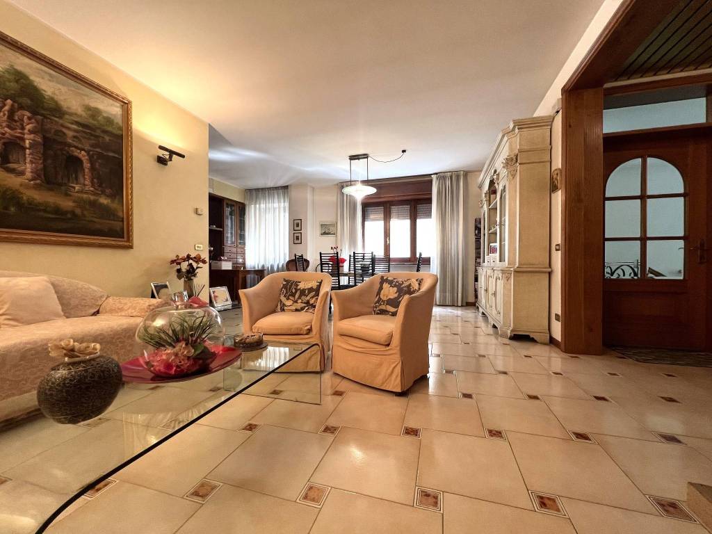 appartamento in vendita ad Isola Rizza