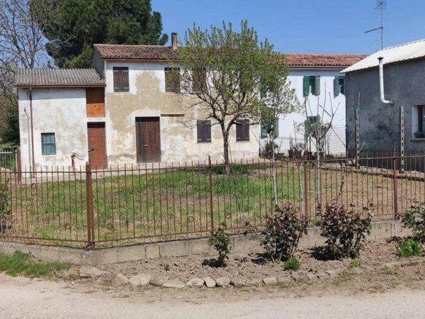 casa indipendente in vendita ad Isola Rizza