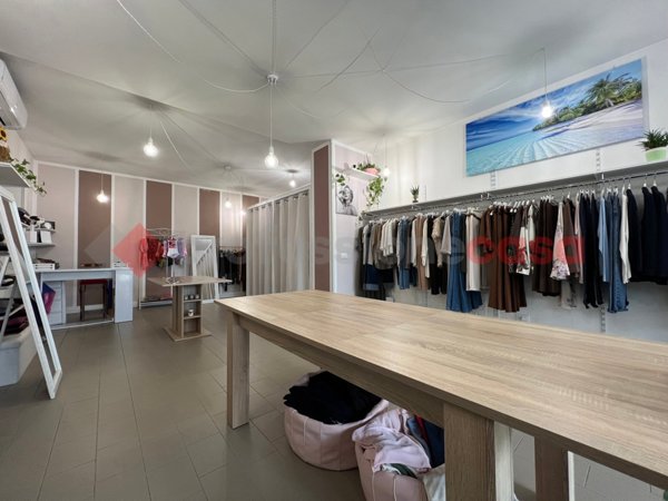 ufficio in vendita ad Isola Rizza