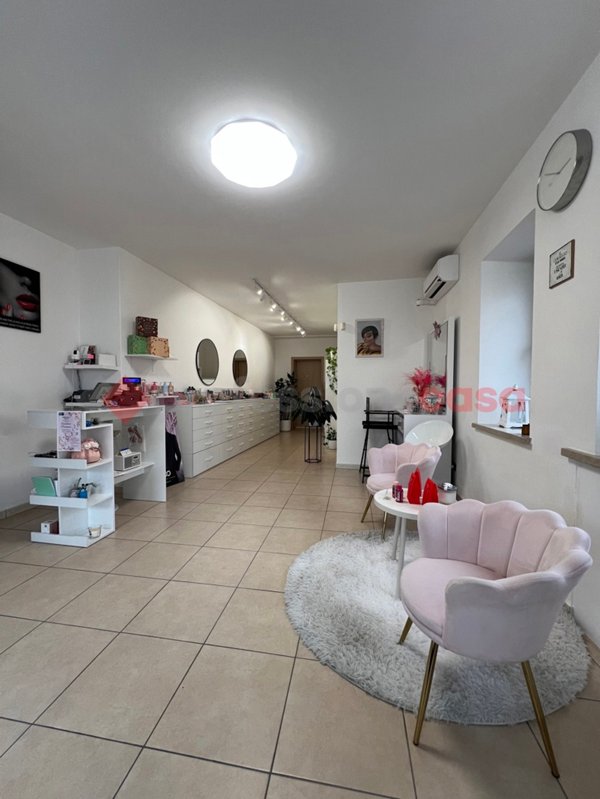 ufficio in vendita ad Isola Rizza