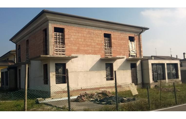 appartamento in vendita ad Isola Rizza