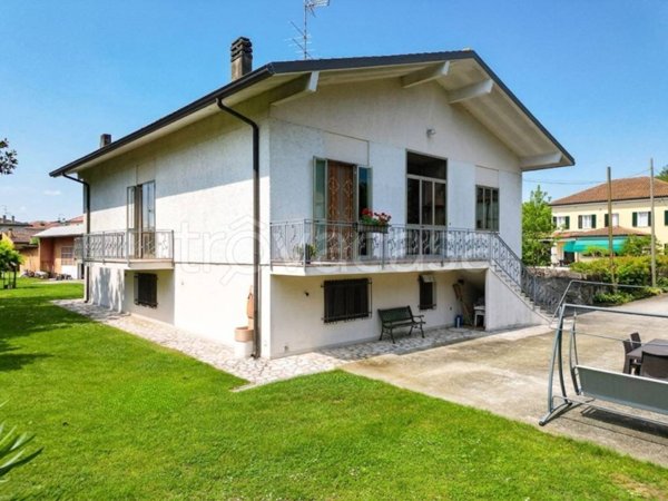 casa indipendente in vendita ad Isola Rizza