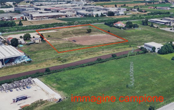 terreno edificabile in vendita ad Isola Rizza