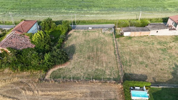 terreno edificabile in vendita ad Isola Rizza