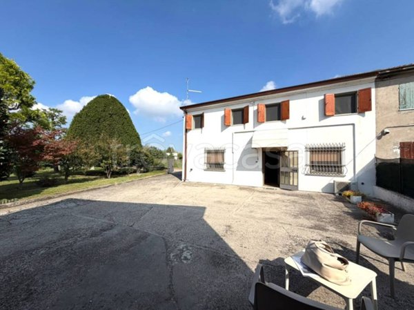 casa indipendente in vendita ad Isola Rizza