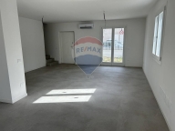 casa indipendente in vendita a Lavagno