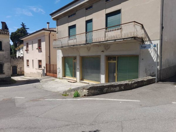 casa indipendente in vendita a Lavagno in zona San Pietro
