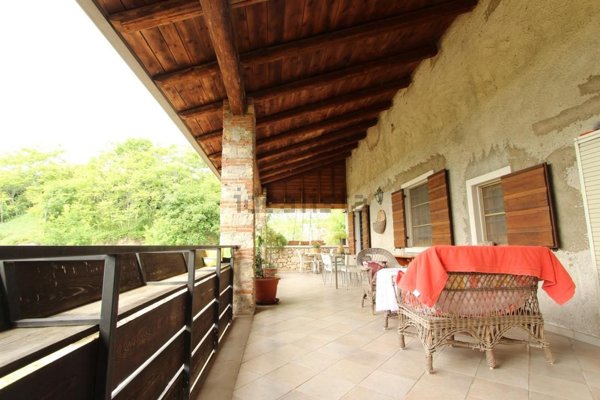 casa indipendente in vendita a Lavagno