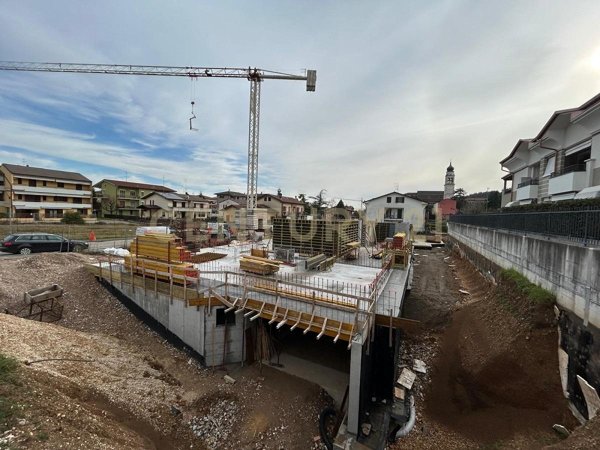 appartamento in vendita a Lavagno in zona San Pietro