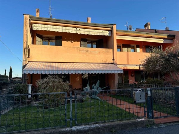 casa indipendente in vendita a Lavagno in zona San Pietro
