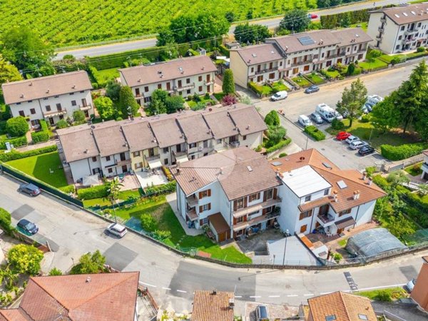 casa indipendente in vendita a Lavagno