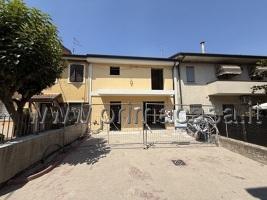 casa indipendente in vendita a Lavagno