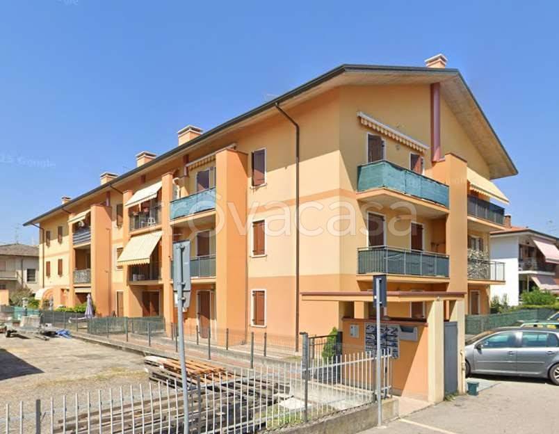 appartamento in vendita a Lavagno in zona Vago