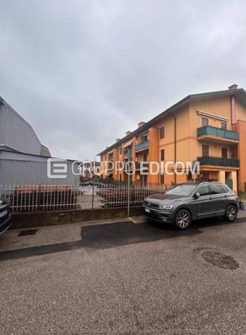 appartamento in vendita a Lavagno in zona Vago
