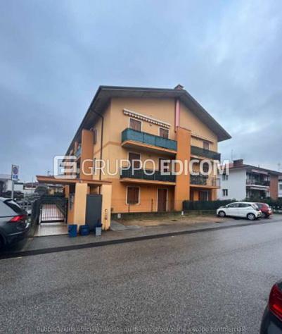 appartamento in vendita a Lavagno in zona Vago