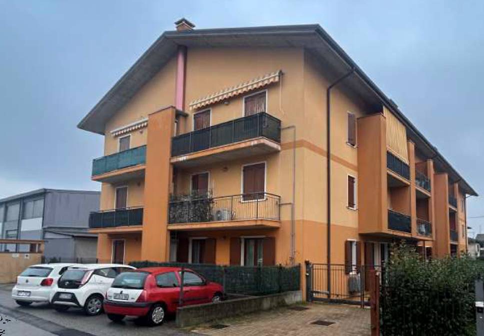 appartamento in vendita a Lavagno in zona Vago