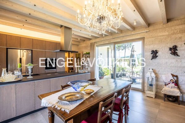 casa indipendente in vendita a Lavagno