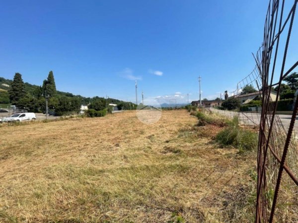 terreno edificabile in vendita a Lavagno in zona San Pietro