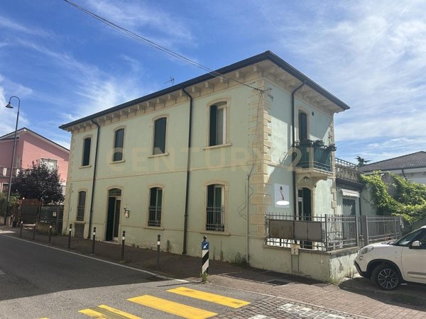 appartamento in vendita a Lavagno in zona San Pietro