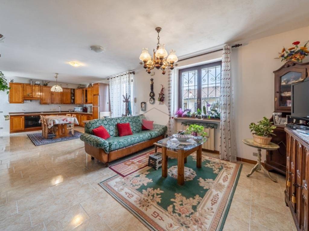 appartamento in vendita a Lavagno