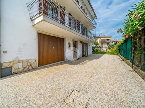 appartamento in vendita a Lavagno