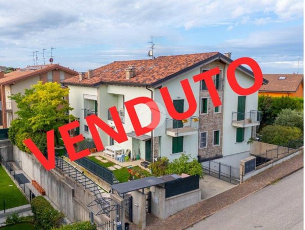 casa indipendente in vendita a Lavagno in zona San Briccio