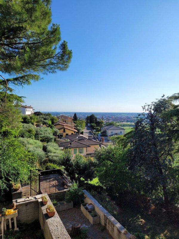casa indipendente in vendita a Lavagno