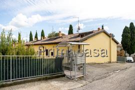 appartamento in vendita a Lavagno in zona San Pietro