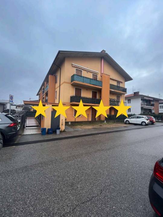 appartamento in vendita a Lavagno in zona Vago