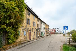 casale in vendita a Lavagno in zona San Pietro