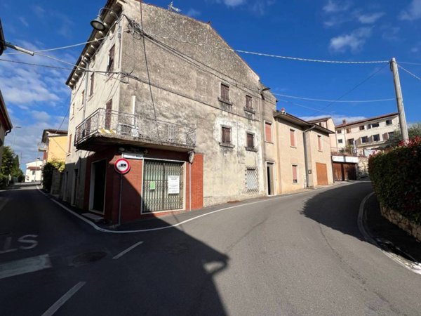 casa indipendente in vendita a Lavagno in zona San Briccio