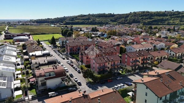 appartamento in vendita a Lavagno