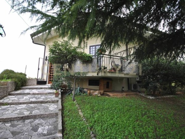 casa indipendente in vendita a Lavagno in zona San Pietro