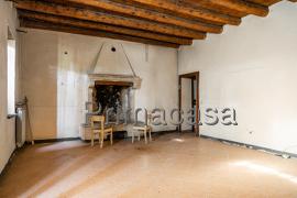 casale in vendita a Lavagno