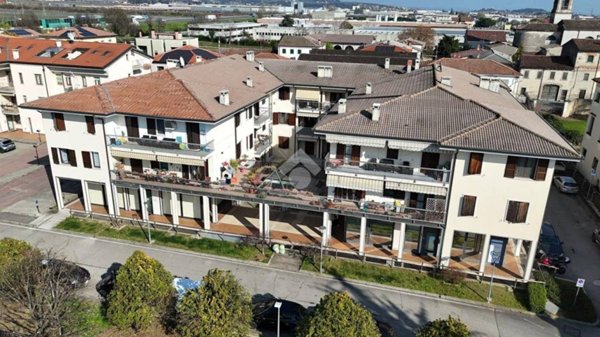 appartamento in vendita a Lavagno in zona Vago