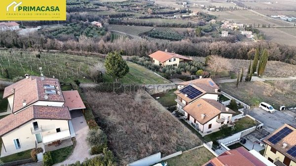 terreno edificabile in vendita a Lavagno in zona San Briccio