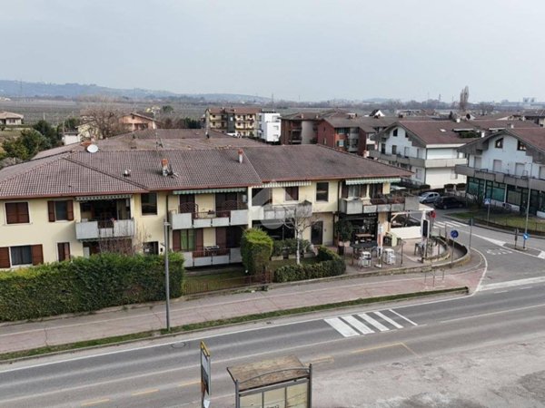 appartamento in vendita a Lavagno