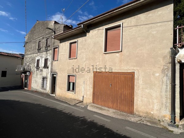 appartamento in vendita a Lavagno in zona San Briccio