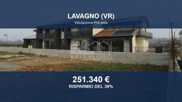 casa indipendente in vendita a Lavagno in zona Vago