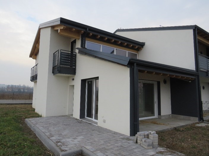 casa indipendente in vendita a Lavagno in zona Vago