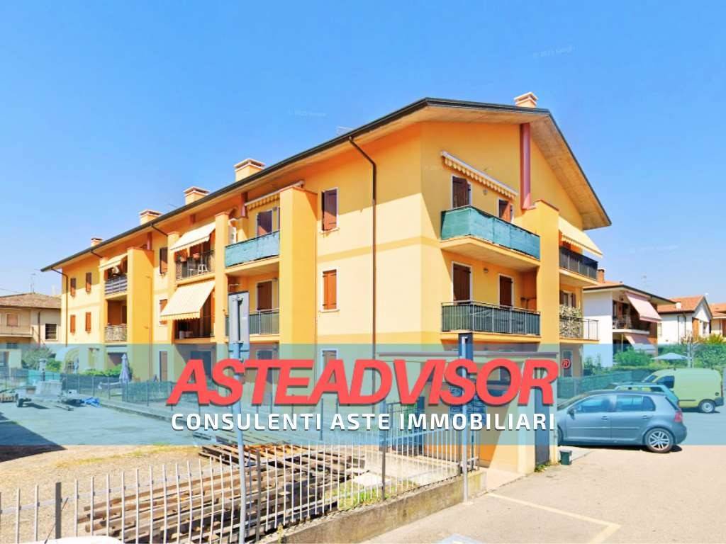 appartamento in vendita a Lavagno in zona Vago