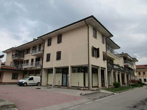 appartamento in vendita a Lavagno in zona Vago