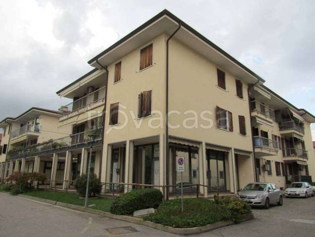 appartamento in vendita a Lavagno in zona Vago