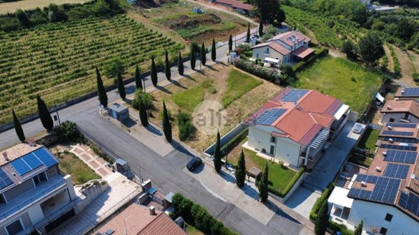 terreno edificabile in vendita a Lavagno in zona San Briccio