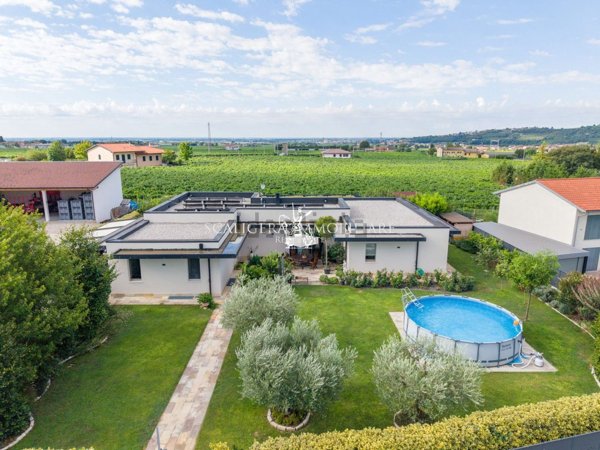 casa indipendente in vendita a Lavagno