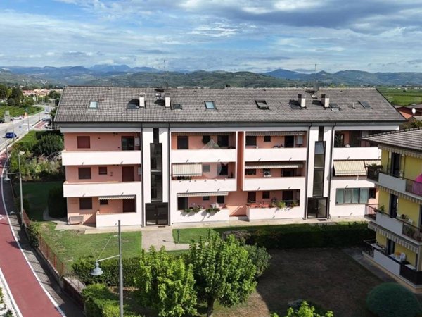 appartamento in vendita a Lavagno