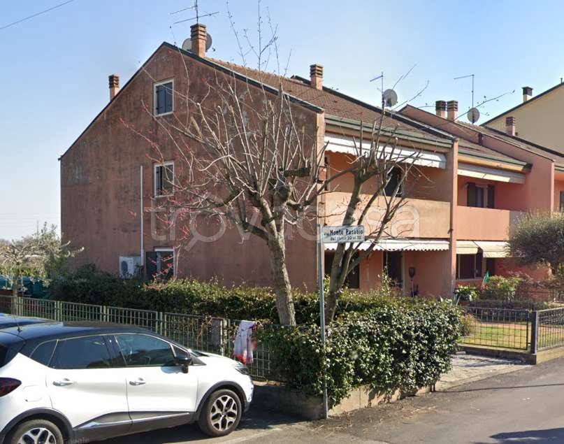 casa indipendente in vendita a Lavagno