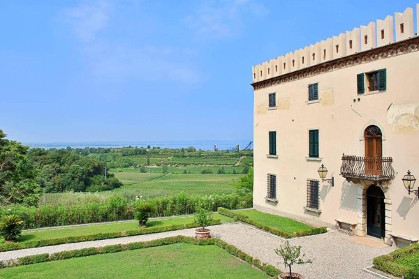 appartamento in vendita a Lazise in zona Colà