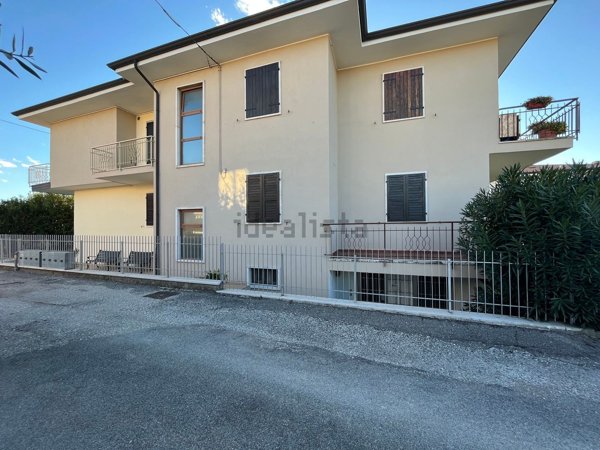 locale di sgombero in vendita a Lazise