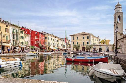 casa indipendente in vendita a Lazise
